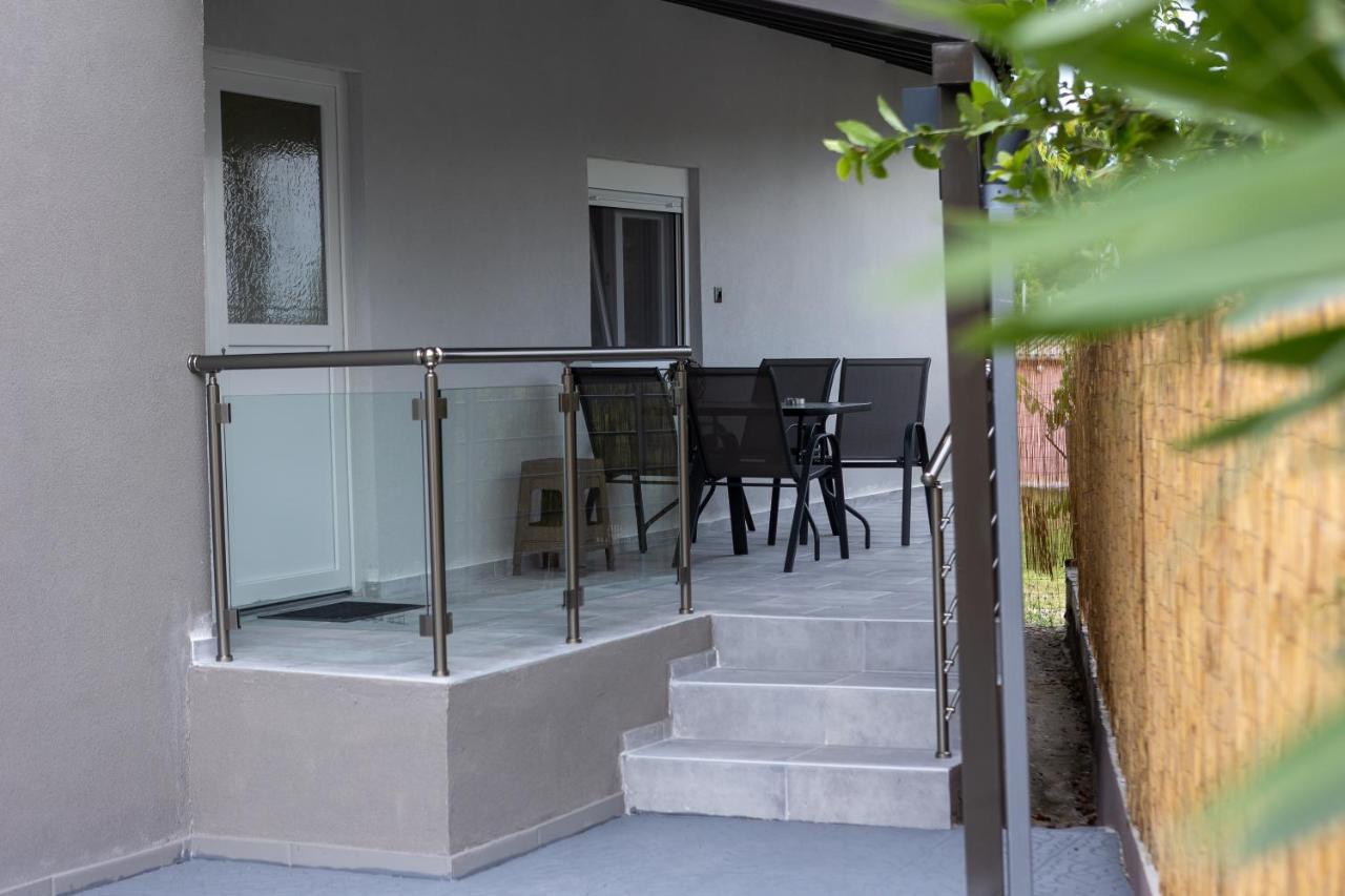 K&M Villas Nea Kallikrateia Dış mekan fotoğraf